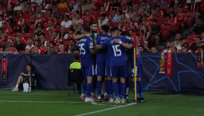 穆帅执教本菲卡引发土耳其球迷愤怒：执教费内巴切是错误的回归？